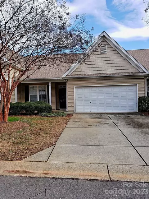 4509 Glenlea Commons Dr, Charlotte, NC 28216