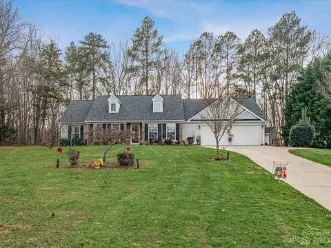 2671 Gradys Ground Dr, Mcconnells, SC 29726