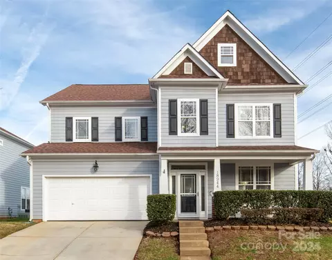 Exterior - 18944 Coachmans Trce, Cornelius, NC 28031 photo 2 of 6