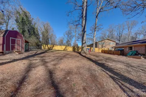 804 7th Ave, Conover, NC 28613 photo 31