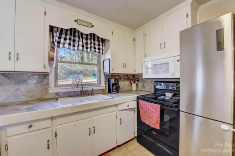 804 7th Ave, Conover, NC 28613 photo 7
