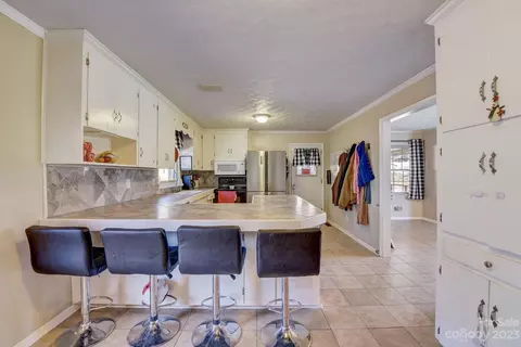 804 7th Ave, Conover, NC 28613 photo 10