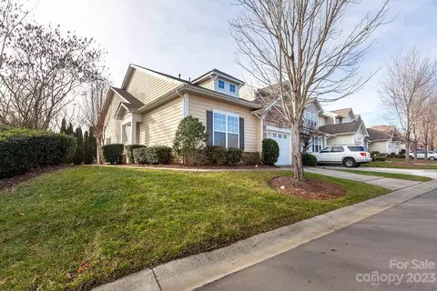 320 Park View Dr, Belmont, NC 28012