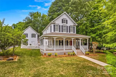 13813 Old Vermillion Dr, Huntersville, NC 28078