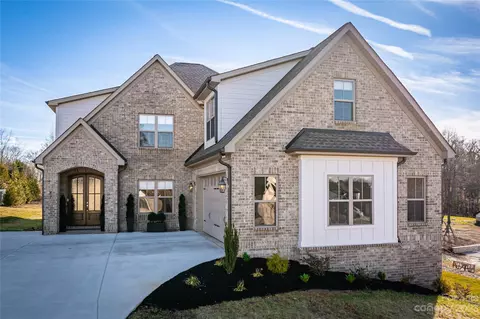 87 41st Nw Ave NW, Hickory, NC 28601