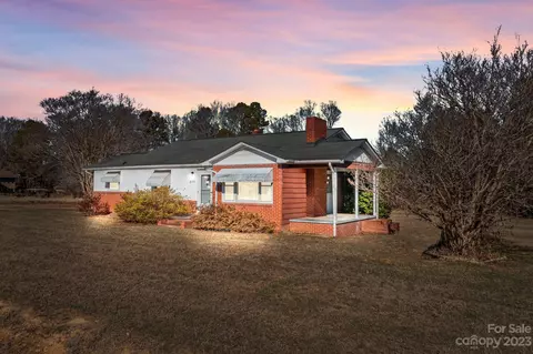 820 Thompson Rd, Salisbury, NC 28147