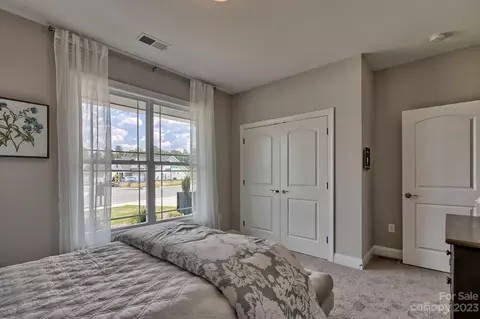 3738 Berry Dr, Terrell, NC 28682 photo 9