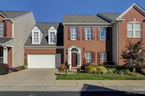 6211 Metter St, Charlotte, NC 28270