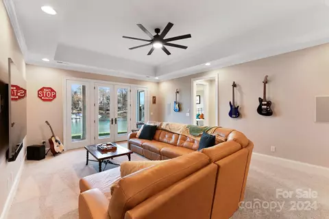 Living - 20817 Pointe Regatta Dr, Cornelius, NC 28031 photo 5 of 5