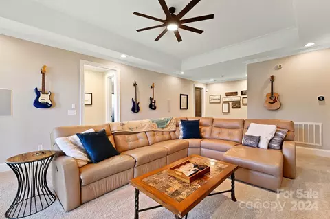Living - 20817 Pointe Regatta Dr, Cornelius, NC 28031 photo 4 of 5