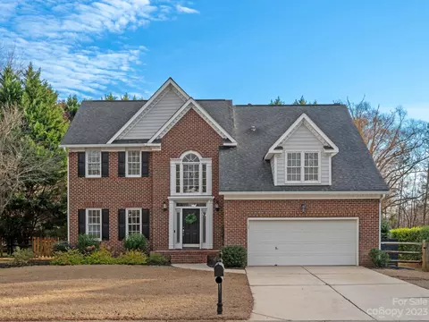 1206 Foxfield Rd, Waxhaw, NC 28173