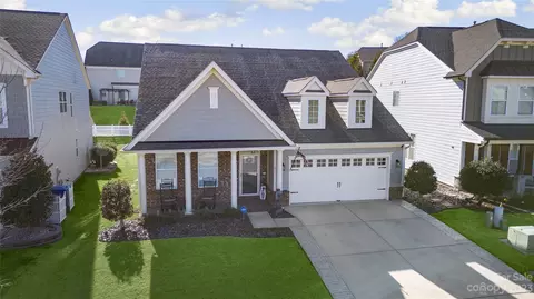 191 Blossom Ridge Dr, Mooresville, NC 28117