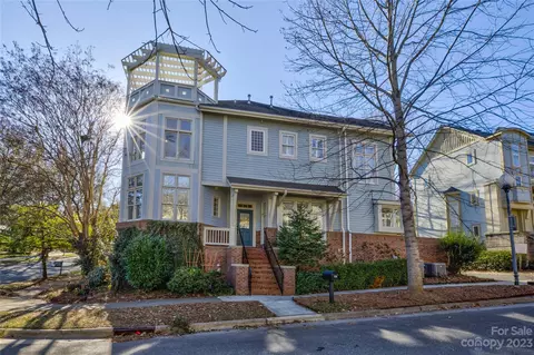 905 Garden District Dr, Charlotte, NC 28202