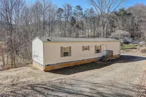 21 Parker Dr, Candler, NC 28715
