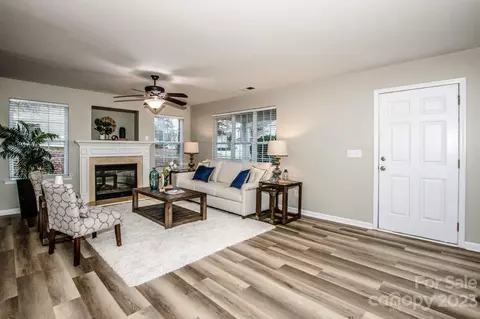 10782 Traders Ct, Davidson, NC 28036 photo 4