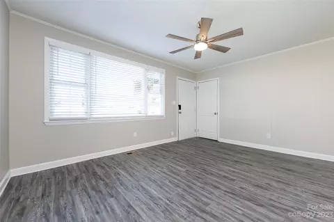 636 Westside Ter, Davidson, NC 28036 photo 2
