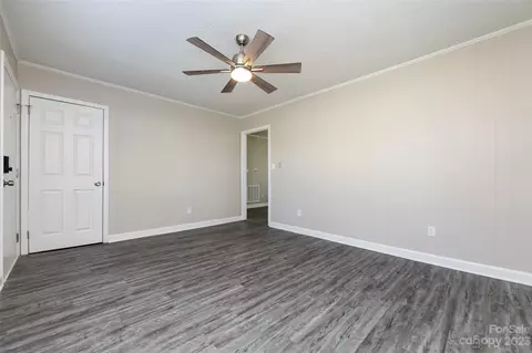 636 Westside Ter, Davidson, NC 28036 photo 3