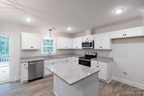 2979 Good Rd, Clover, SC 29710 photo 4