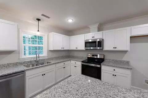 2979 Good Rd, Clover, SC 29710 photo 23