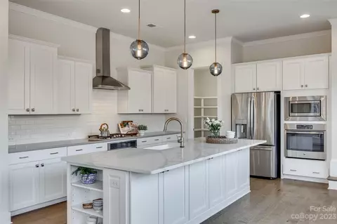 1232 Weir Ct, Fort Mill, SC 29708