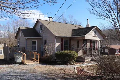 1413 Winhurst Se St SE, Lenoir, NC 28645