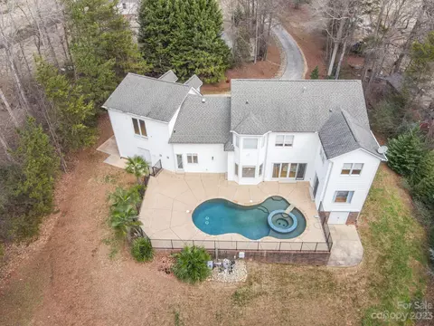 20124 Schooner Dr, Cornelius, NC 28031