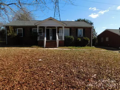 2701 Watson Dr, Charlotte, NC 28208