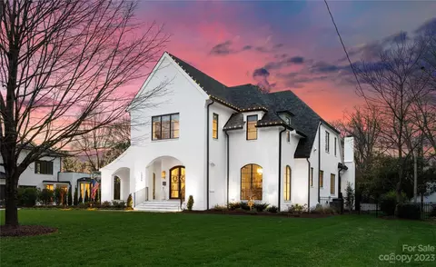 1330 Rembrandt Cir, Charlotte, NC 28211