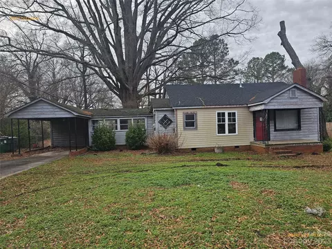 8537 Old Plank Rd, Charlotte, NC 28216