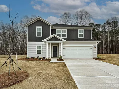 1625 Baymont Ct, Stanley, NC 28164