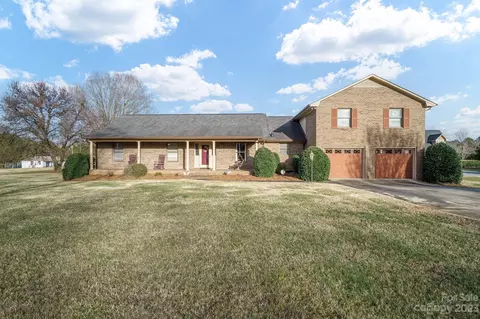 6411 Gilead Rd, Huntersville, NC 28078