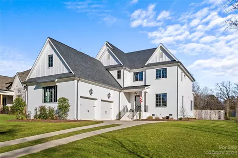 1423 Reverdy Ln, Matthews, NC 28105