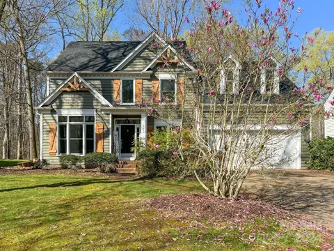 8508 Summerfield Ln, Huntersville, NC 28078