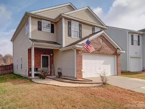 7420 Loyalist St, Charlotte, NC 28216