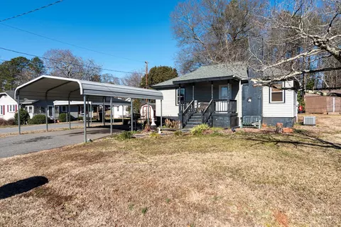 100 North St, High Shoals, NC 28077