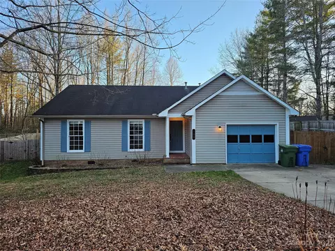 108 Southwick Ct, Fletcher, NC 28732