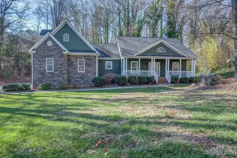3036 Southampton Cir, Gastonia, NC 28056