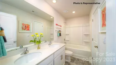 2008 Vanderlyn St, Monroe, NC 28112 photo 2