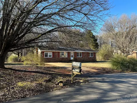 117 Lou Dr, Gastonia, NC 28052