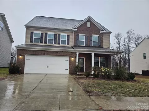 6923 Agnew Dr, Charlotte, NC 28273