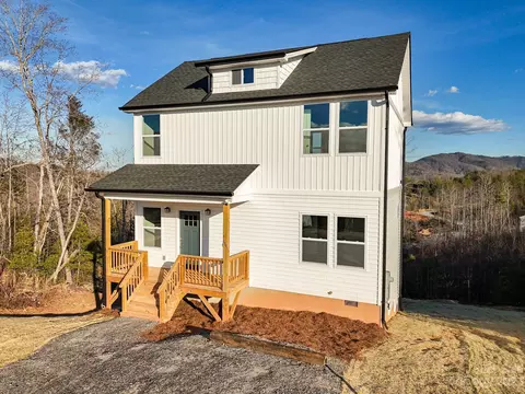 404 S Vineyard Village Dr, Old Fort, NC 28762