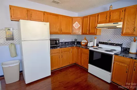 65 Alabama Ave, Marion, NC 28752 photo 12