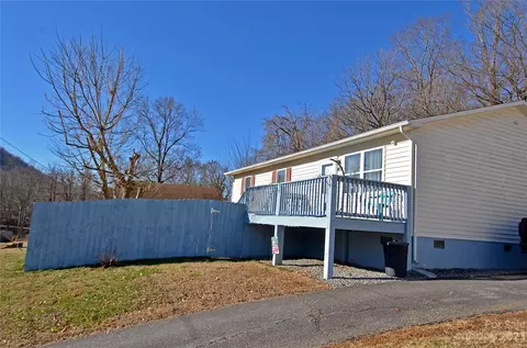 65 Alabama Ave, Marion, NC 28752 photo 2