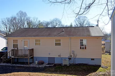 65 Alabama Ave, Marion, NC 28752 photo 3