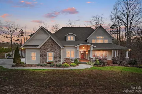 10429 Hartsell Rd, Midland, NC 28107