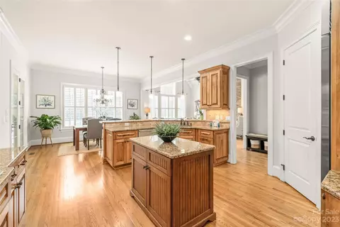 Kitchen - 13606 Evening Primrose Dr, Davidson, NC 28036 photo 2 of 7