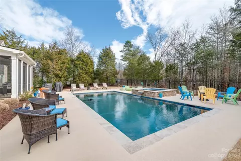 Exterior - 13606 Evening Primrose Dr, Davidson, NC 28036 photo 6 of 11