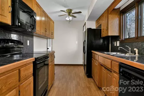 113 Catatoga Path, Brevard, NC 28712 photo 16