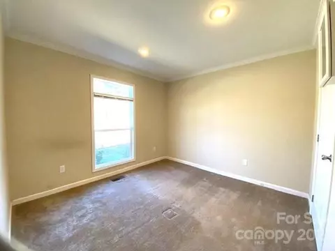 70 Westbrook Cir, Clyde, NC 28721 photo 11