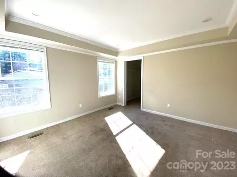 70 Westbrook Cir, Clyde, NC 28721 photo 9